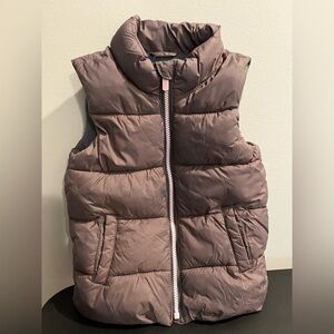 Old Navy Girls Puffer Vest - Size 5T - Mauve Purple - Fleece Lined